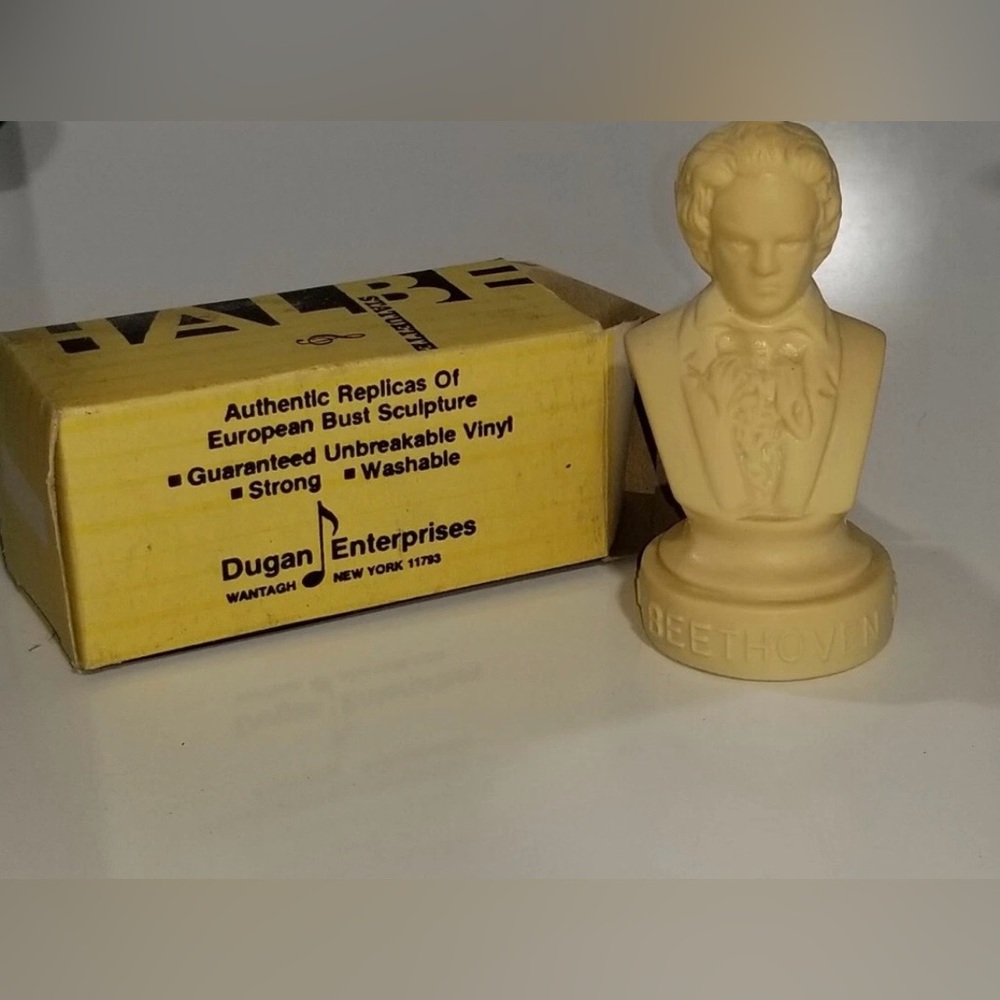 New In Box Halbe Composer Bach Statuette Sculpture